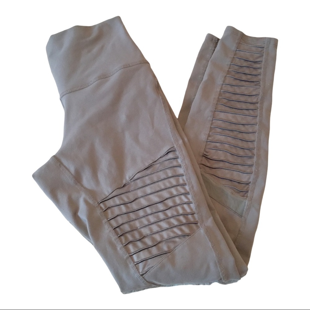 Alo high waisted moto -style leggings
